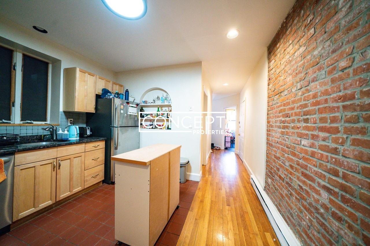 616 Columbus Ave #5CP - Photo 7 of 17