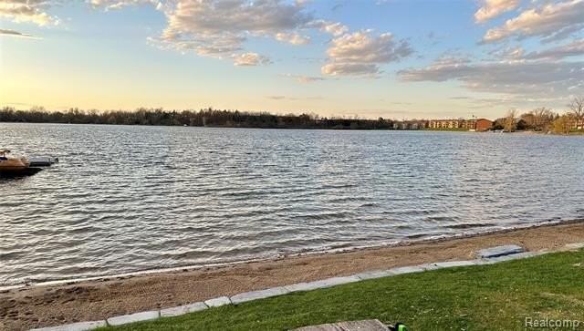 1700 Hamilton Dr - Photo 5 of 16