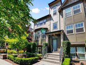 1053 10th Ave Ne - Photo 1 of 1