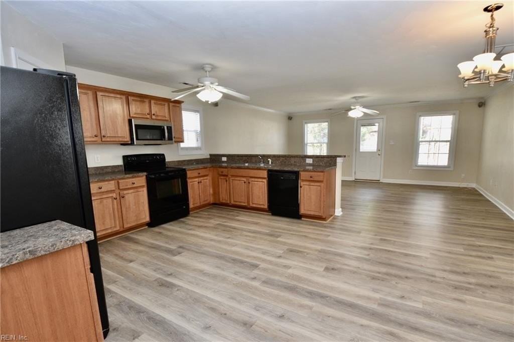 716 Milby Dr - Photo 4 of 24