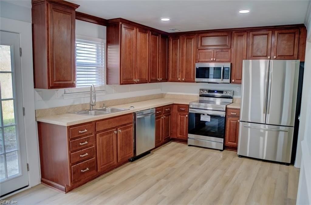 5686 Rivermill Cir - Photo 5 of 21