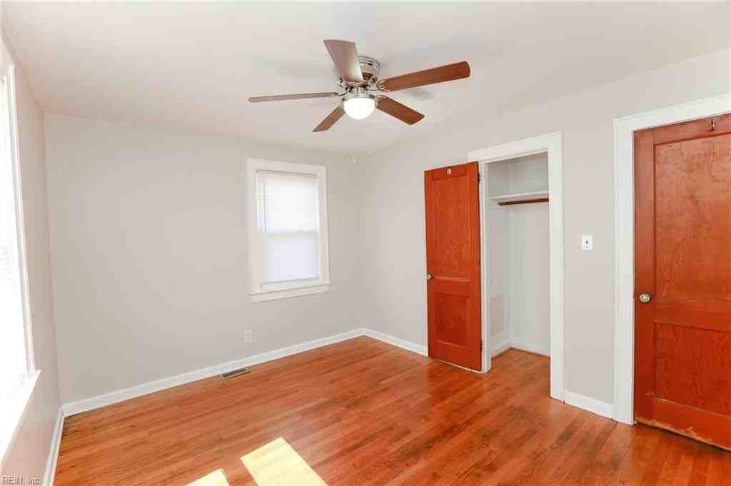 9260 Coleman Ave - Photo 7 of 23