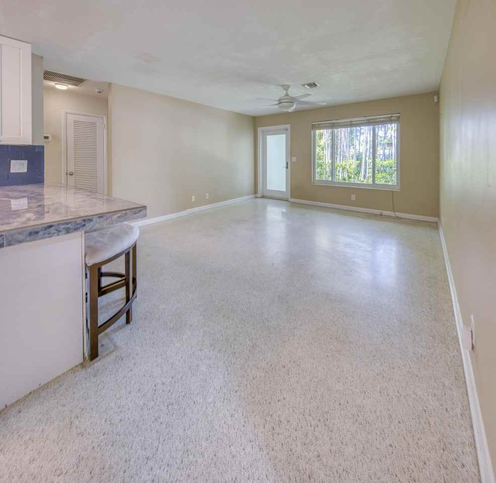 1612 N Ocean Breeze - Photo 3 of 22