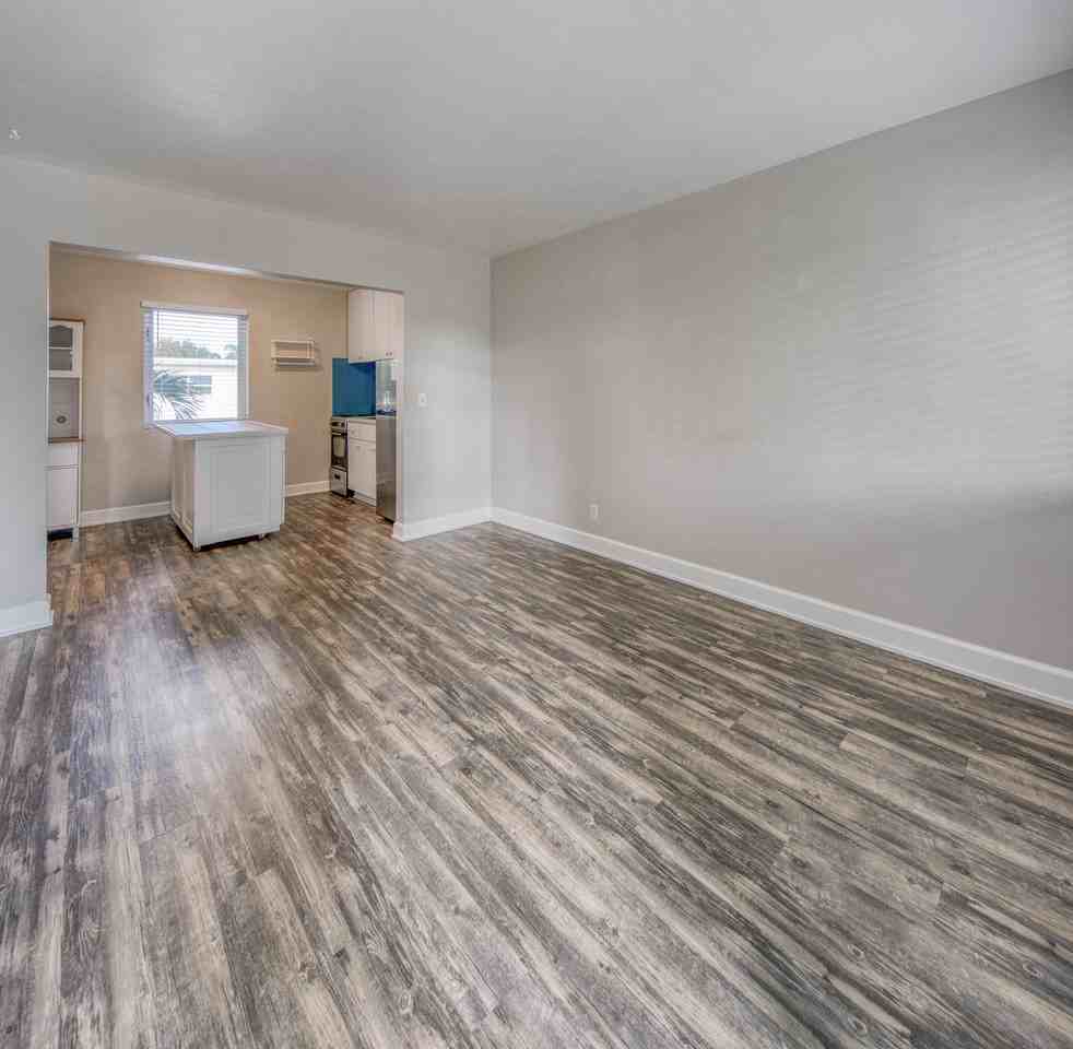 101 S Palmway #11 - Photo 2 of 11