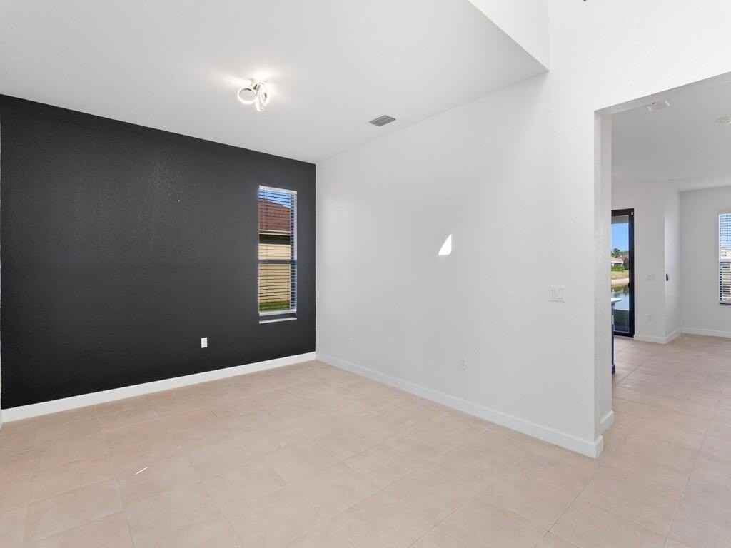 10120 Verona Mnr - Photo 7 of 37