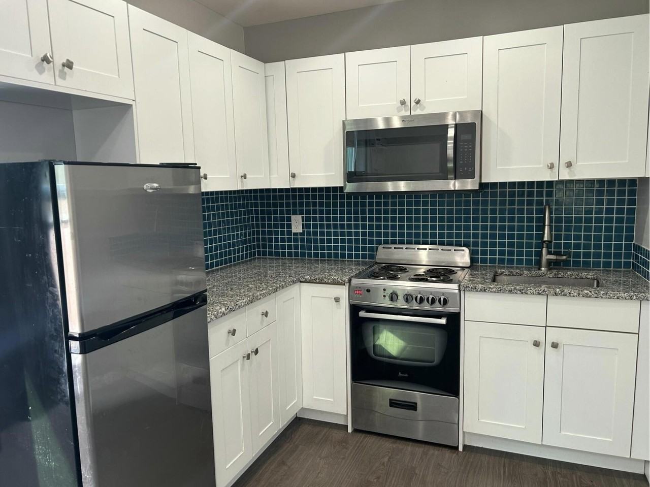 411 Nathan Hale Rd #3 - Photo 4 of 8