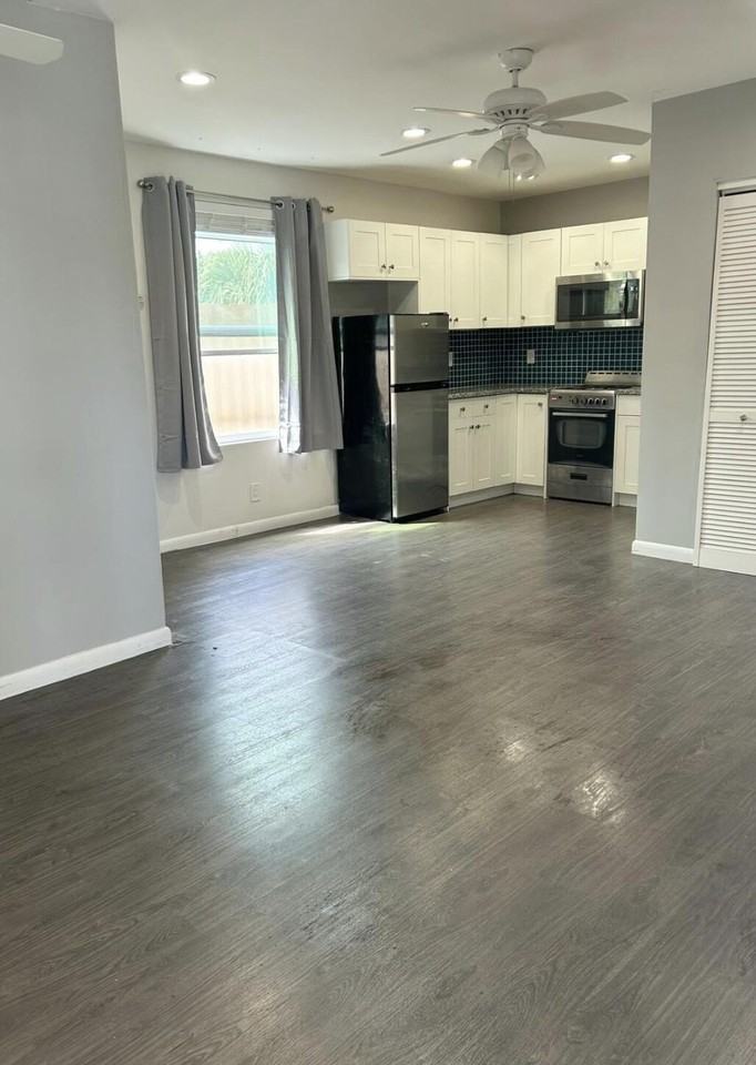 411 Nathan Hale Rd #3 - Photo 5 of 8