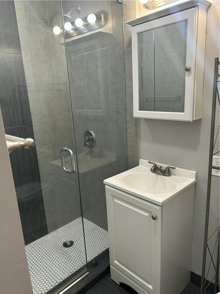 411 Nathan Hale Rd #3 - Photo 7 of 8