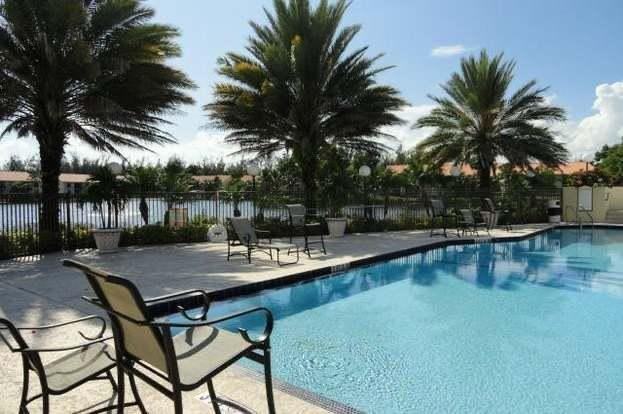 1561 Windorah Way #F - Photo 4 of 50