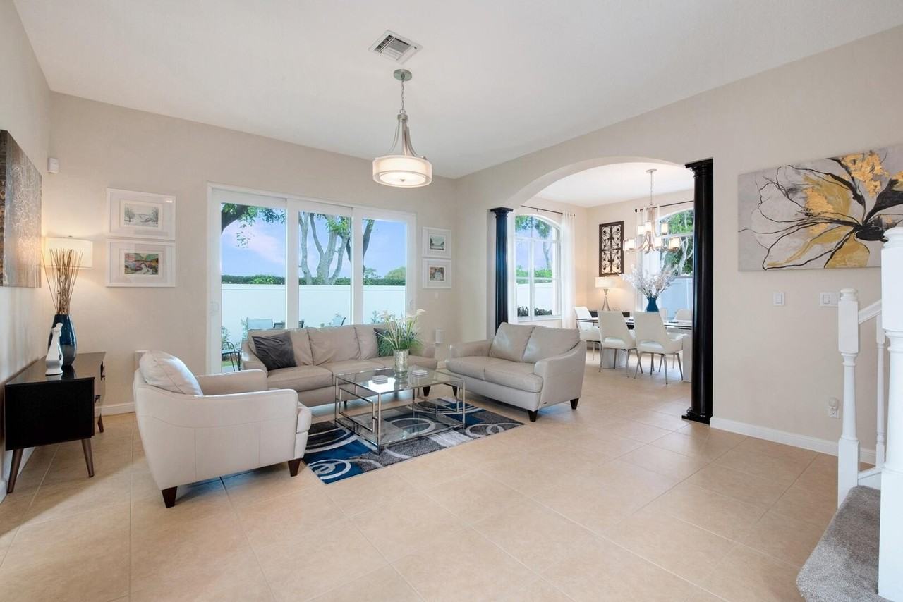 6874 Houlton Cir - Photo 4 of 50