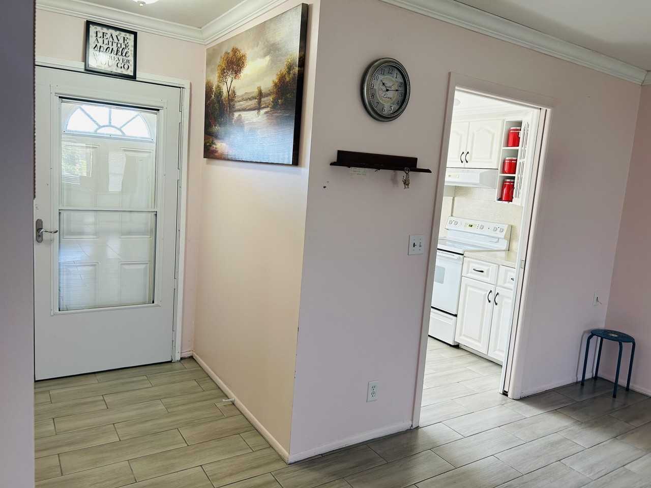 2567 Dudley Dr W #H - Photo 6 of 31