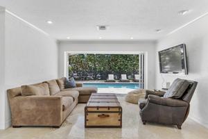 featured image of 120 Sw 8th Ave