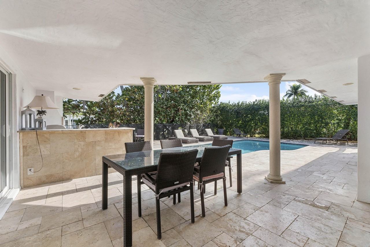 120 Sw 8th Ave - Photo 4 of 38