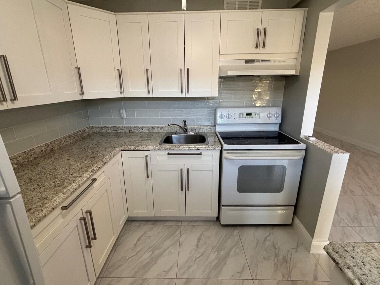 2182 Ne 1st Way #105 - Photo 6 of 19