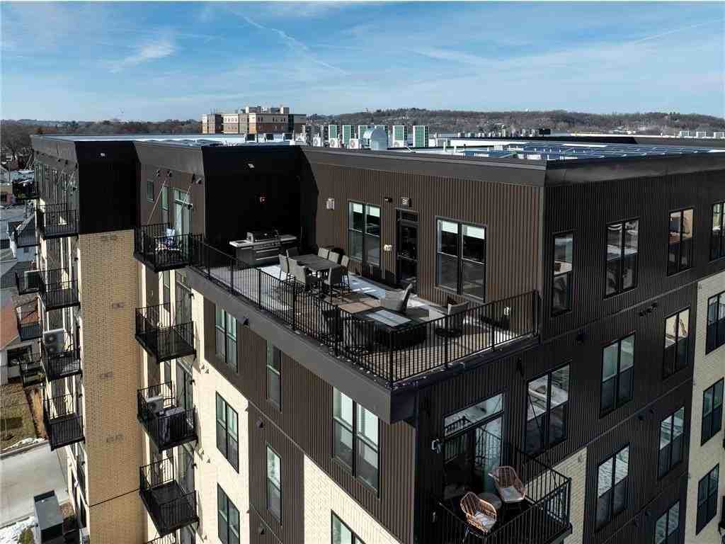 28 7th St Ne - Photo 5 of 34