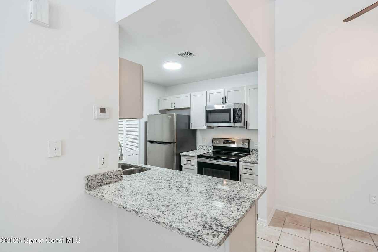 422 Thor Ave Se Apt 312 #312 - Photo 6 of 23