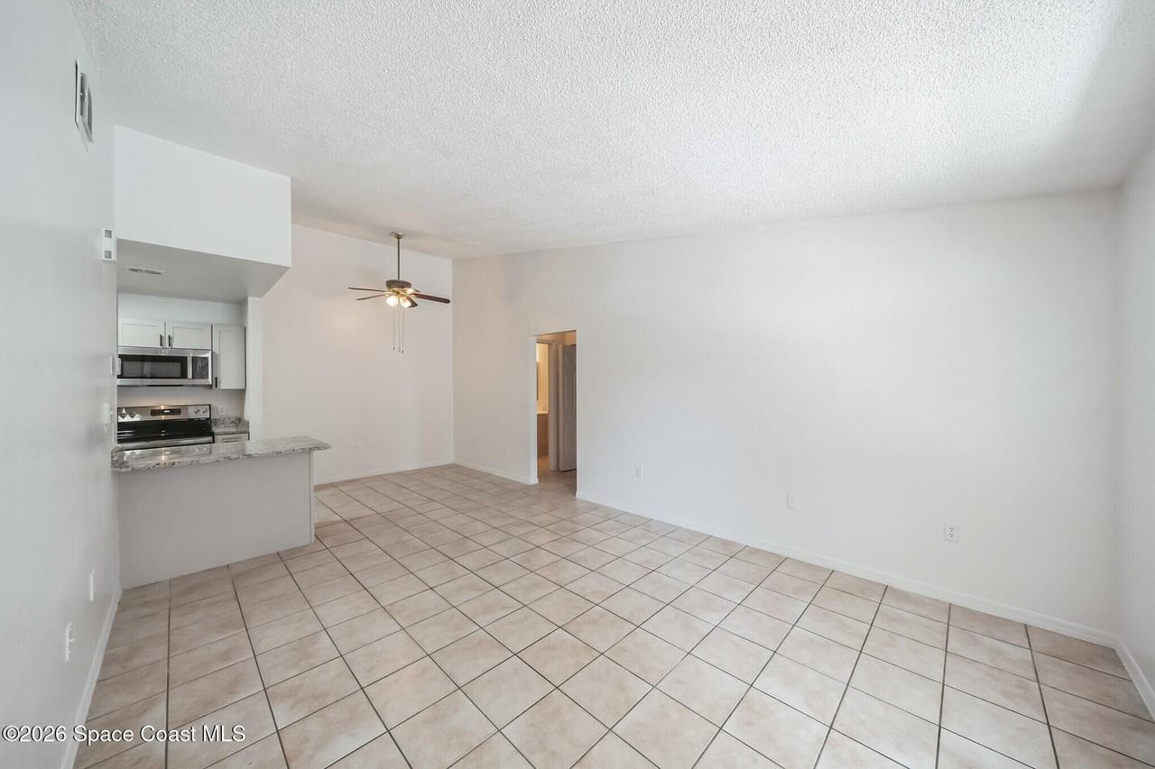 422 Thor Ave Se Apt 312 #312 - Photo 7 of 23