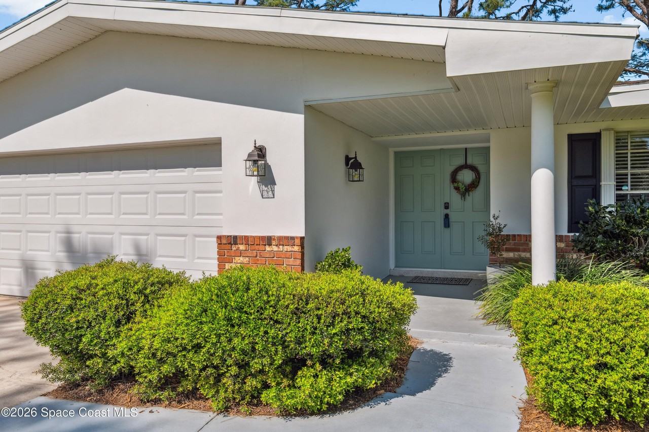 591 Ponderosa St - Photo 2 of 25