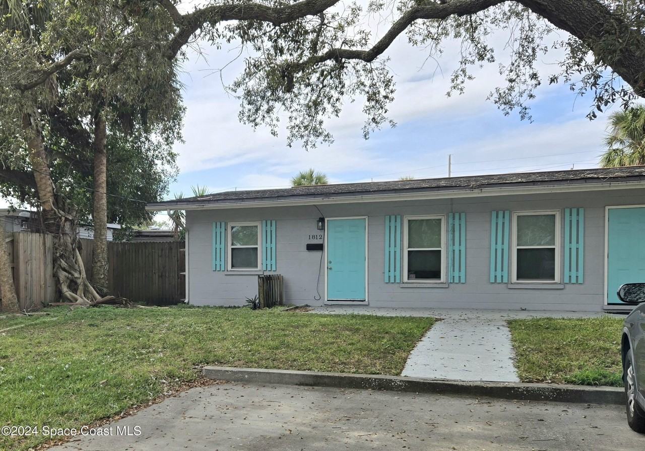 1812 Guava Ave - Photo 2 of 14