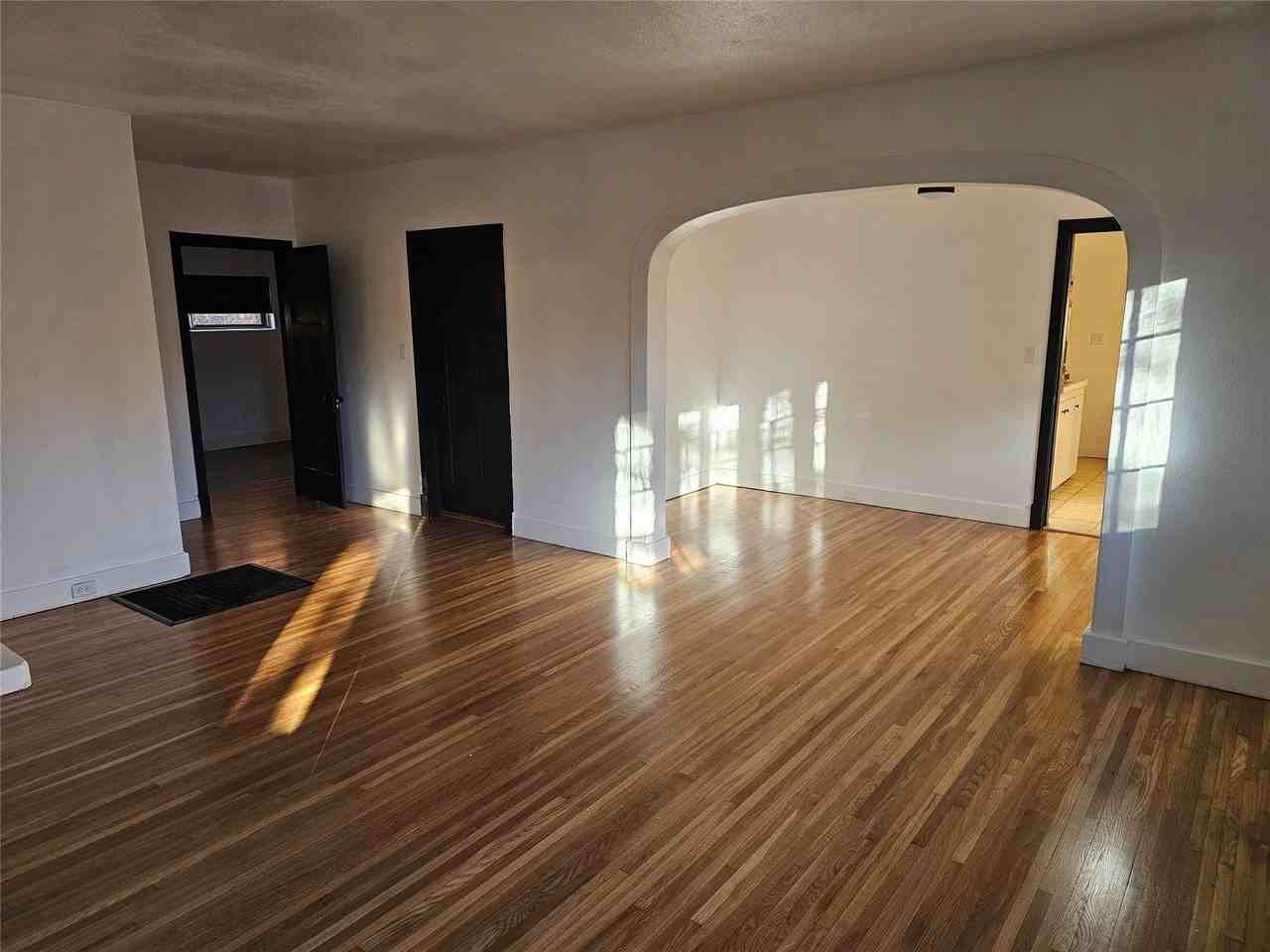 811 #1 Don Diego Avenue unit: 1 #1 - Photo 5 of 25