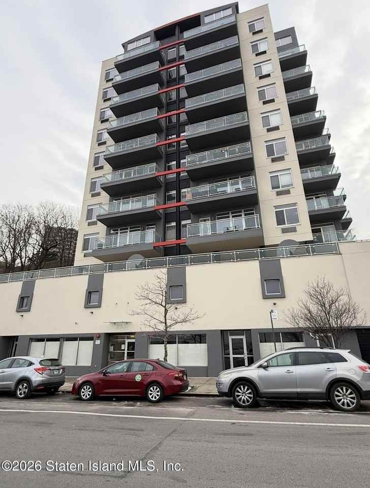 224 Richmond Ter Apt 8c #8C - Photo 2 of 13