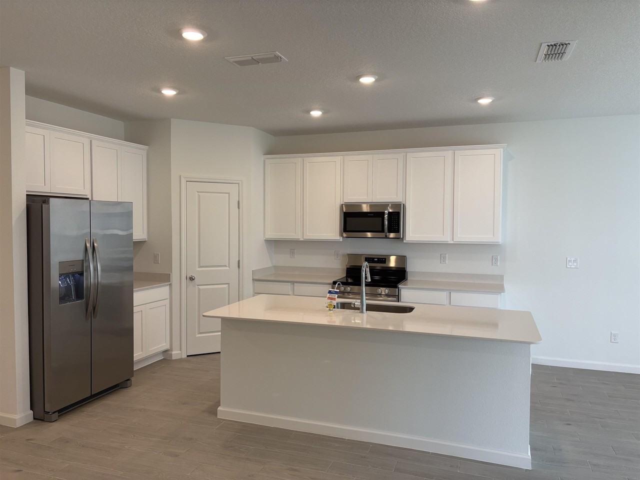 59 Old Bull Bay Ct - Photo 2 of 19