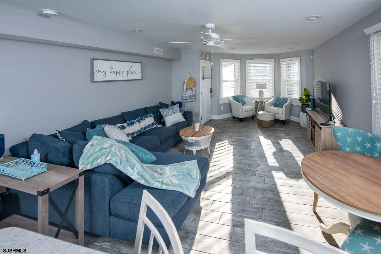 109 N Washington Ave - Photo 7 of 19