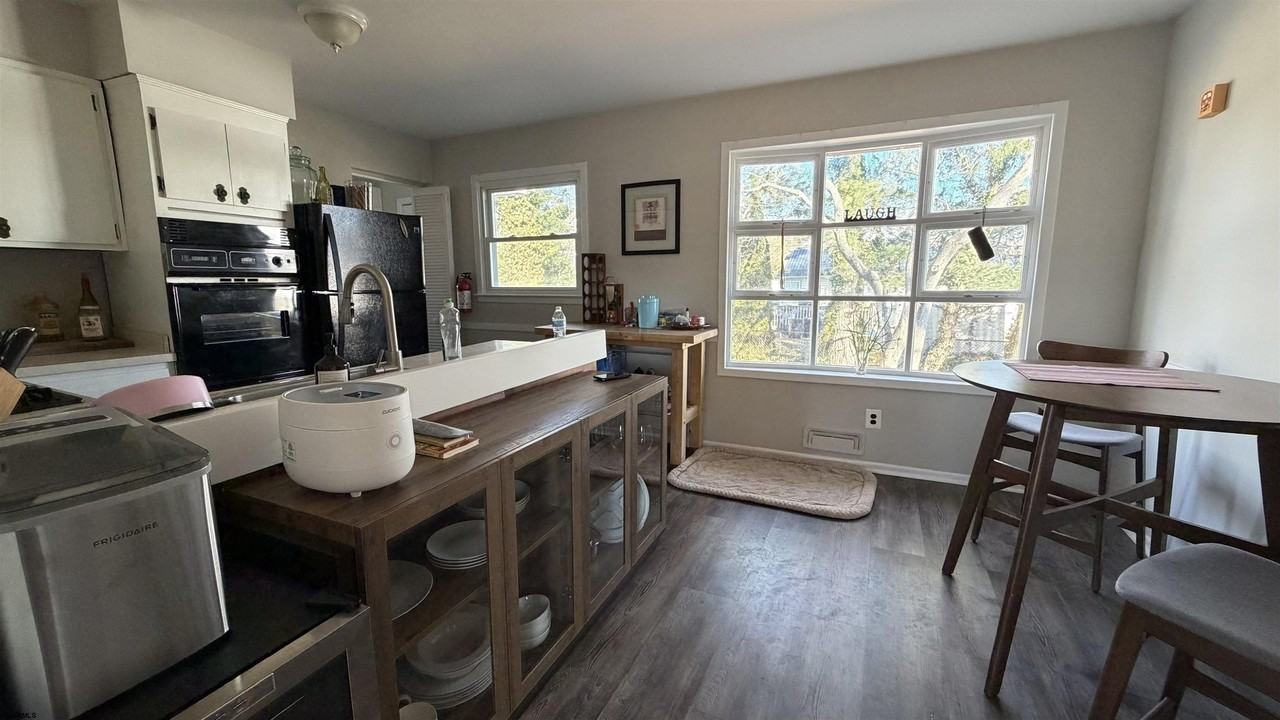 89 W Laurel Dr - Photo 5 of 24