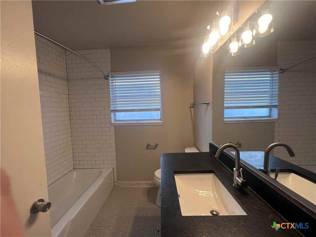 200 Twin Mountain Rd Apt A3 #A3 - Photo 5 of 27