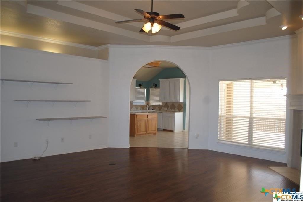 1415 Loving Trl - Photo 6 of 23