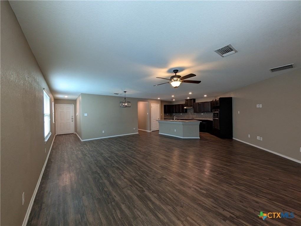 2096 Brandywine Dr - Photo 4 of 46