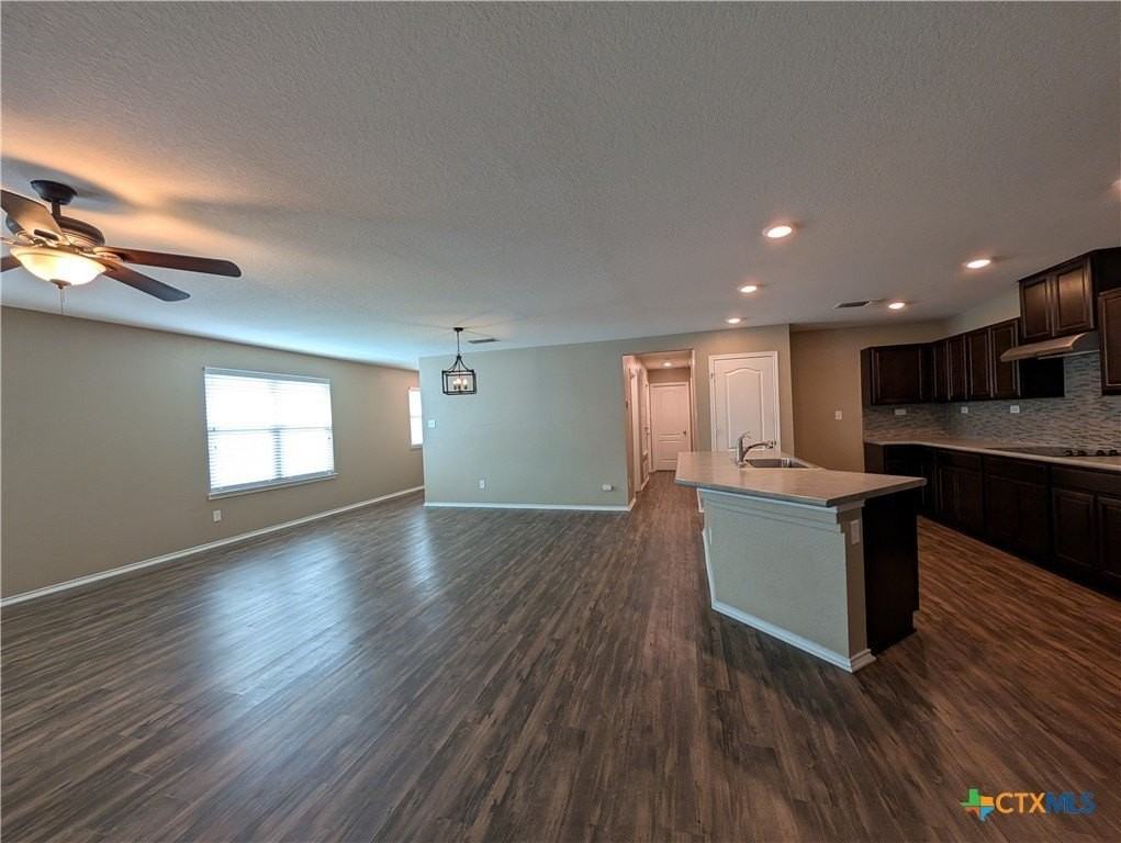 2096 Brandywine Dr - Photo 7 of 46