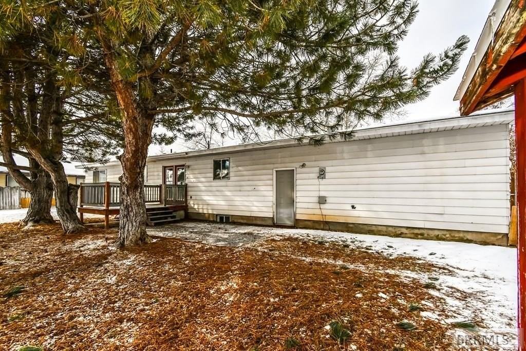 552 Tyson Ave - Photo 6 of 44