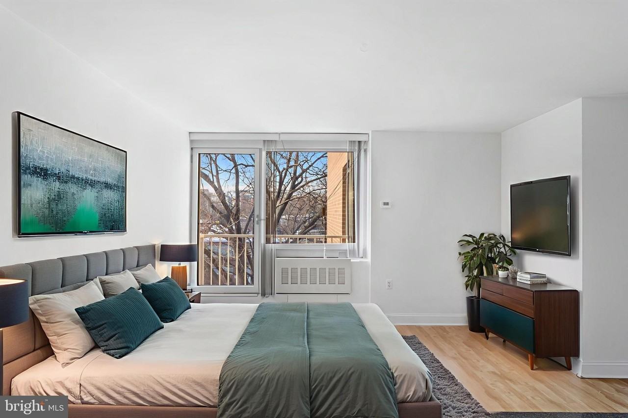 800 4th St Sw Apt S425 #S425 - Photo 4 of 27