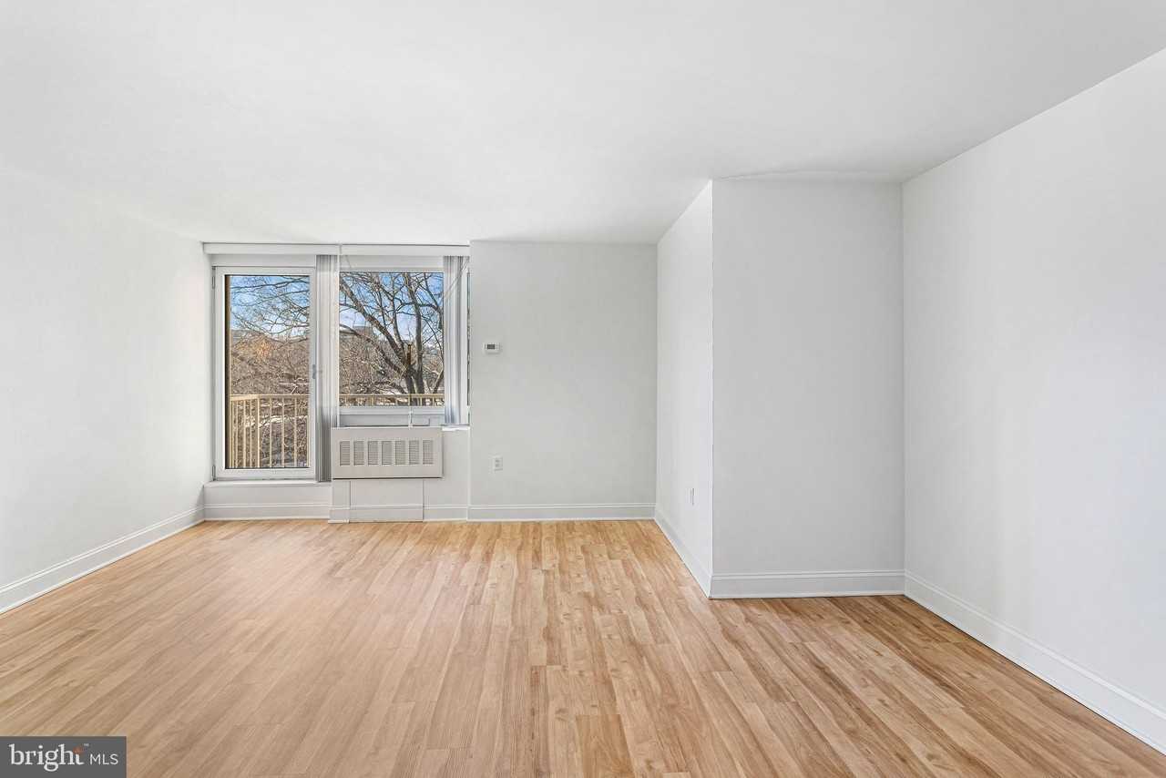 800 4th St Sw Apt S425 #S425 - Photo 5 of 27