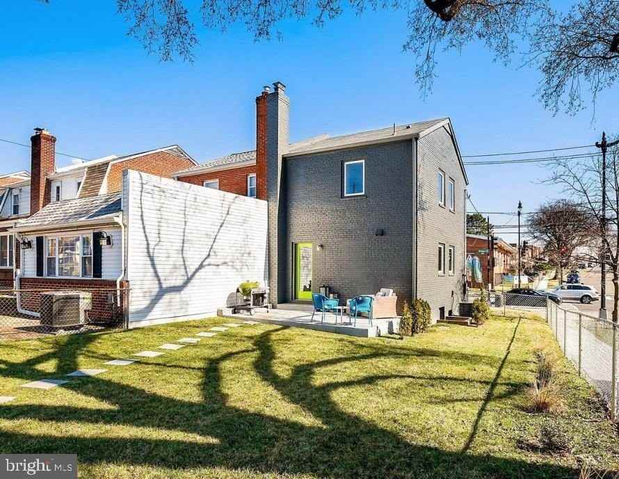 400 Riggs Rd Ne - Photo 7 of 8