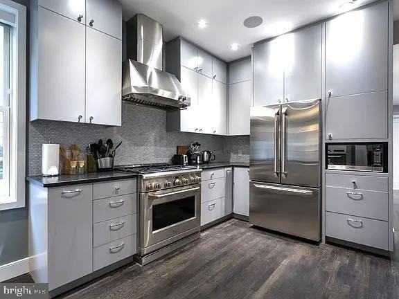 819 6TH Street NW unit: George (Room) - Photo 7 of 19