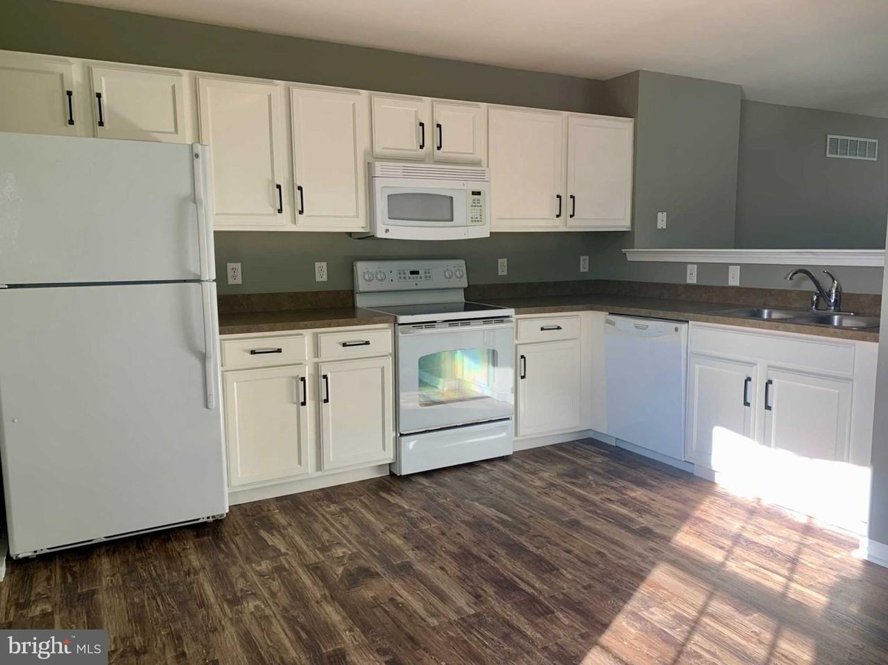 351 Paradee Dr - Photo 6 of 16