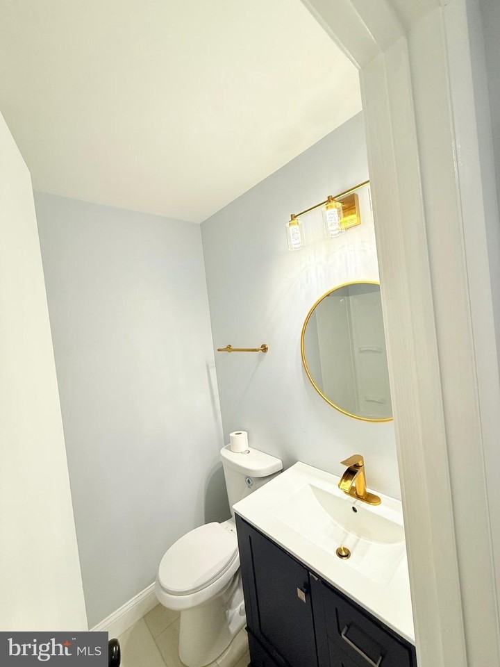 2301 Herkimer St - Photo 7 of 11