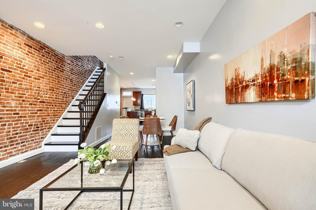 112 N East Ave - Photo 2 of 26