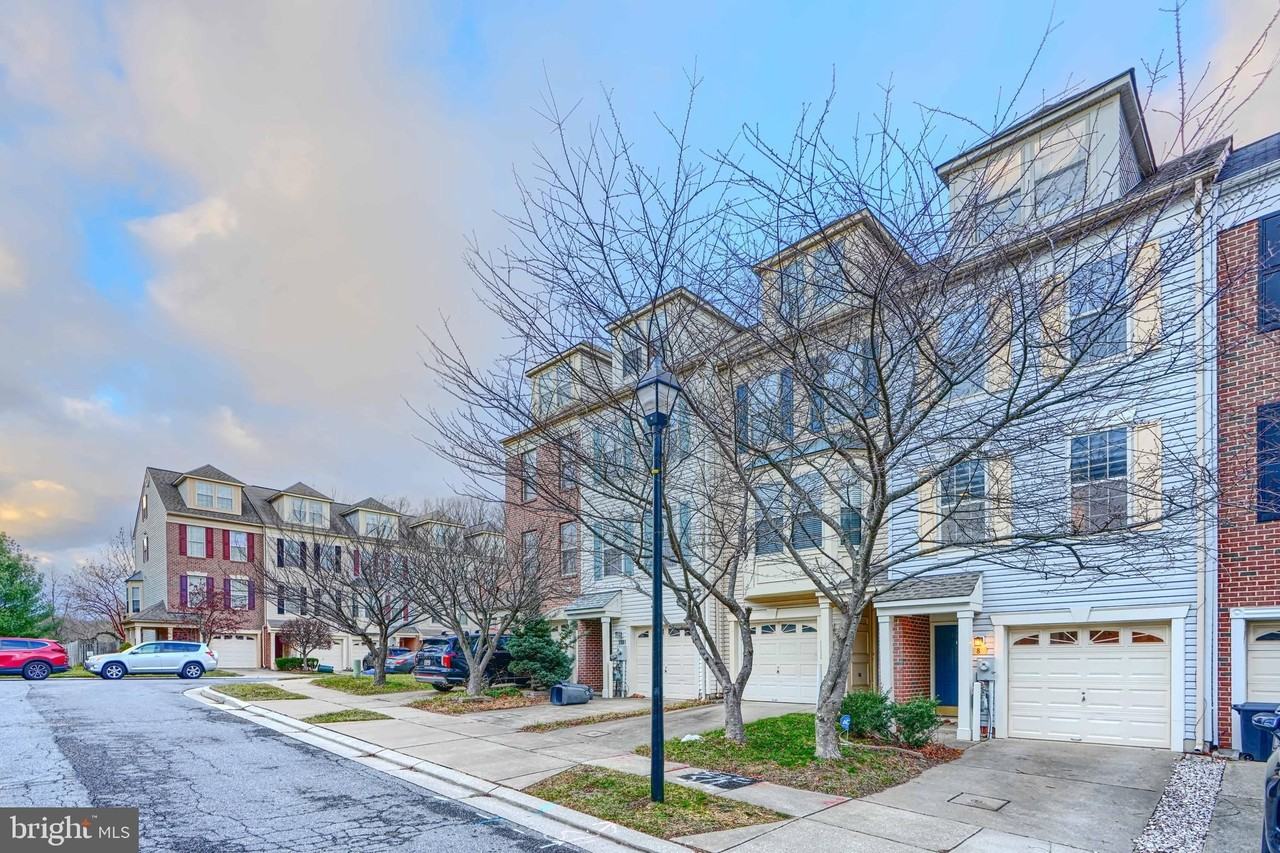 8 Katurah Ln - Photo 2 of 28