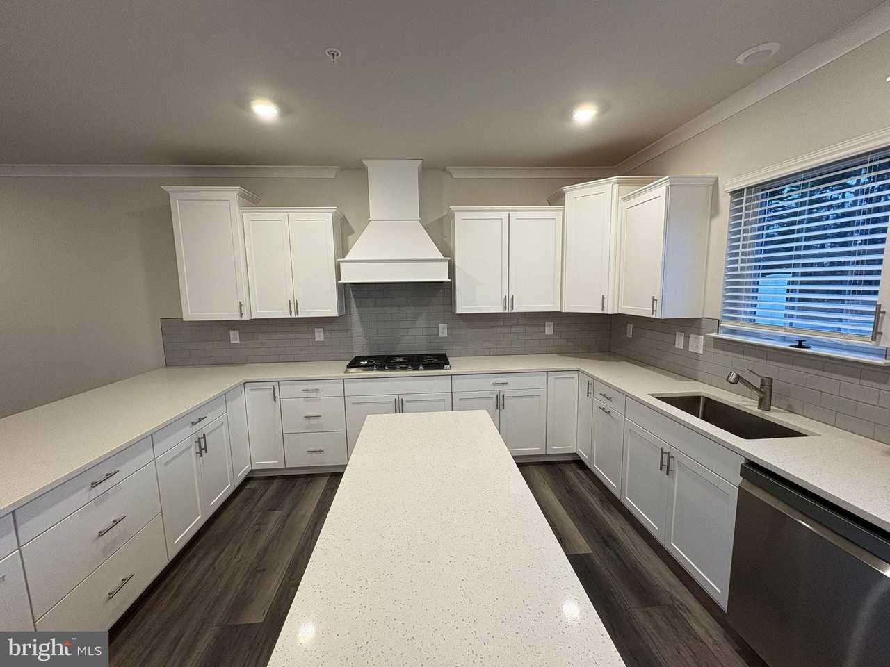 1753 Watercrossing Rd - Photo 2 of 15