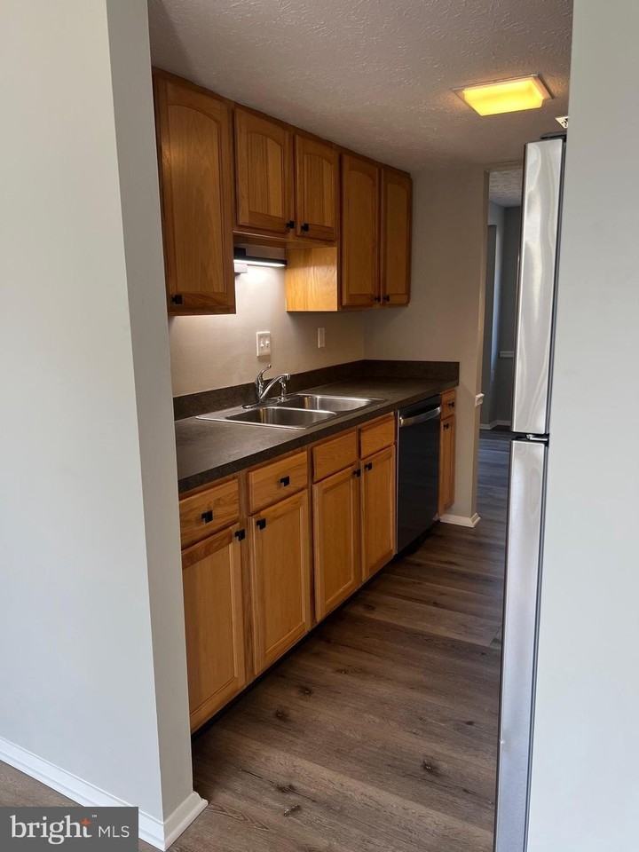 132 Savannah Ct - Photo 7 of 50