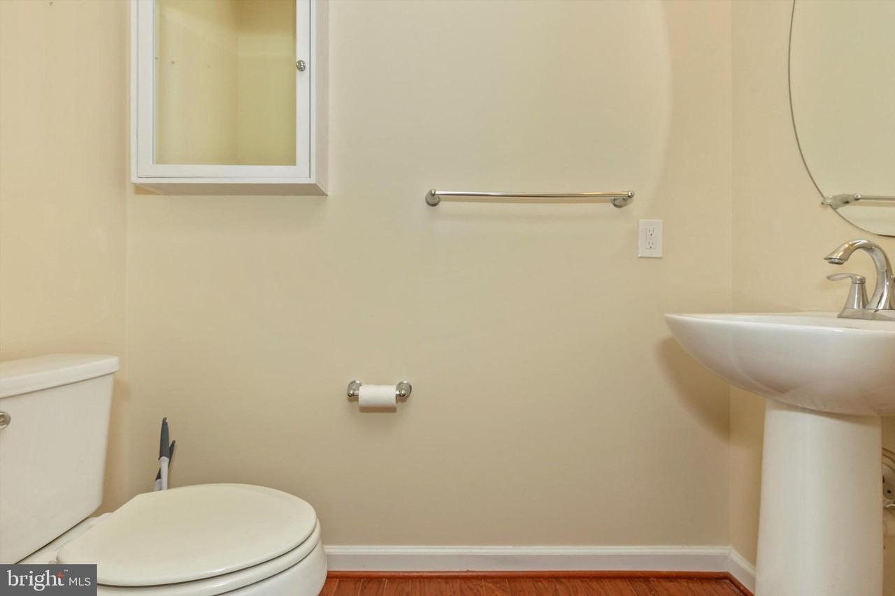 6226 Newport Pl - Photo 7 of 40