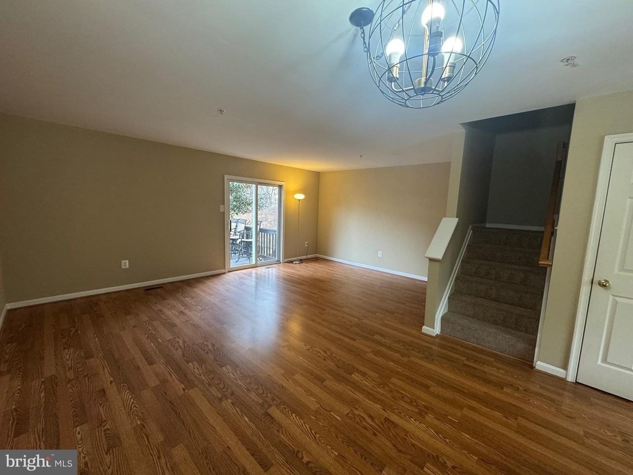 2109 Taylor Ct - Photo 3 of 21