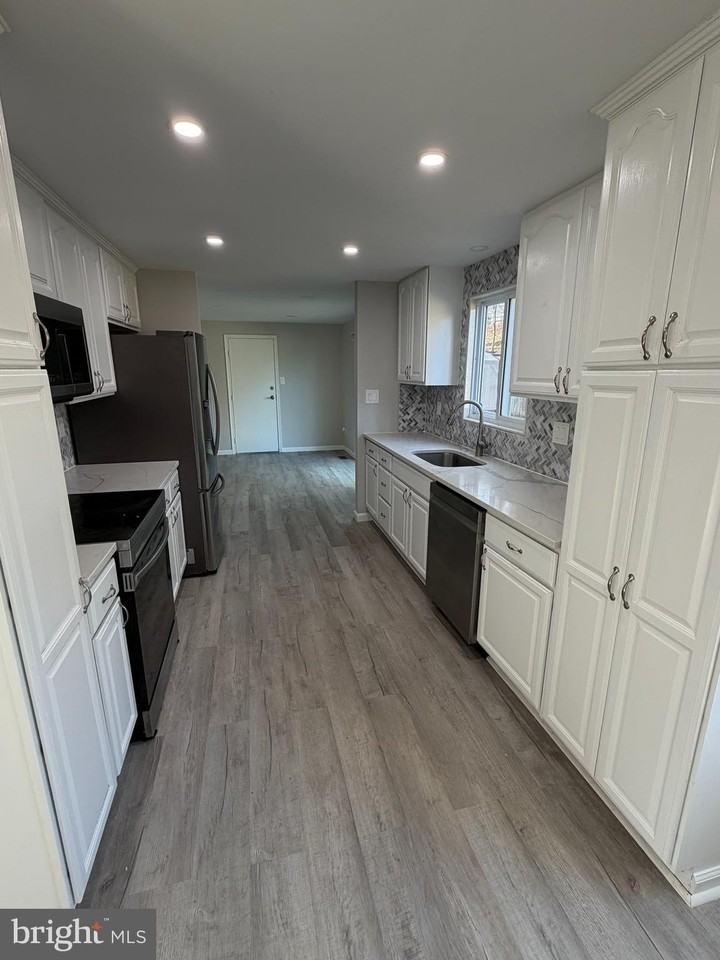 18948 Quail Valley Blvd - Photo 4 of 16