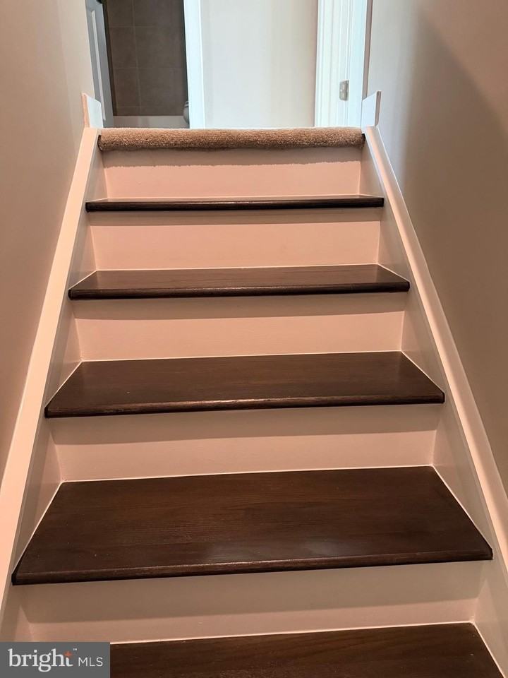 149 Lawndale Dr - Photo 7 of 40