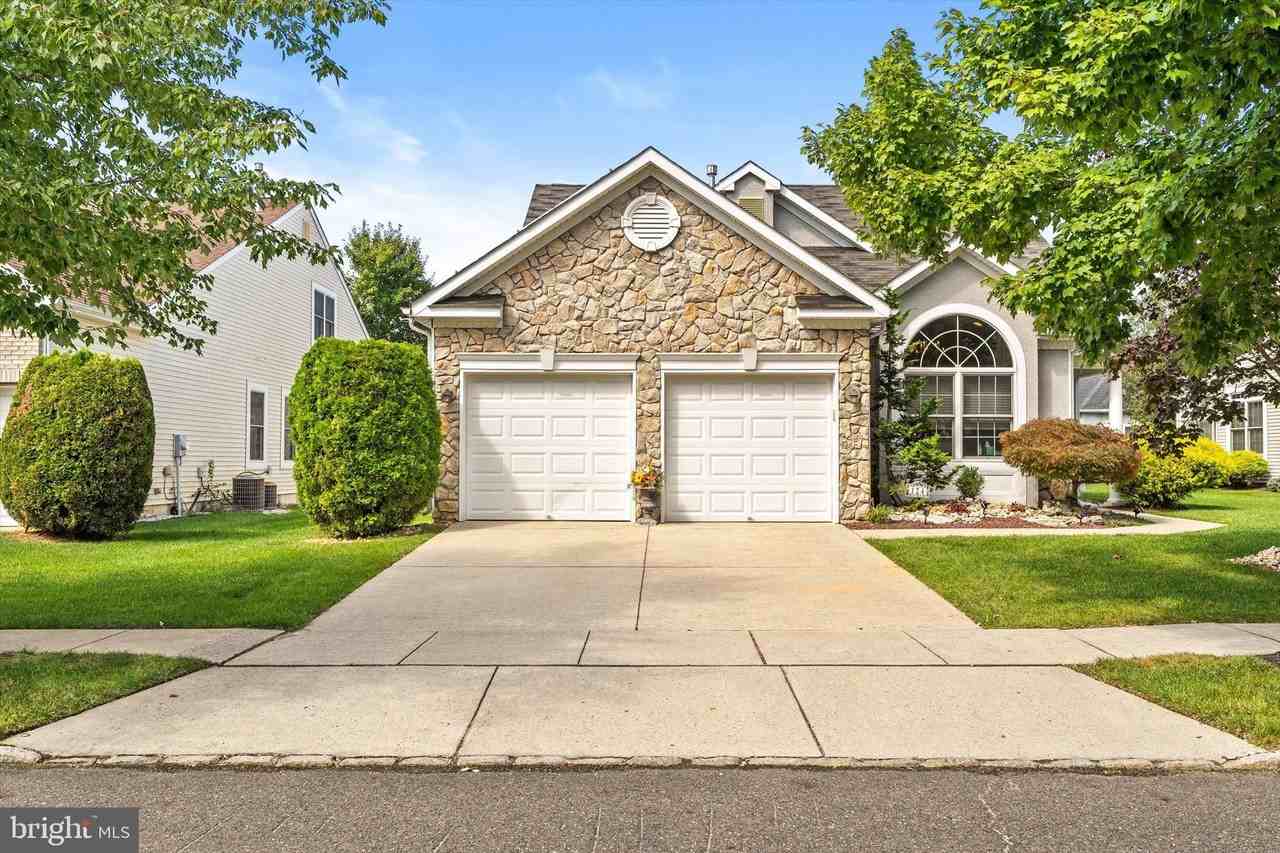 124 Ridgway Dr - Photo 3 of 24