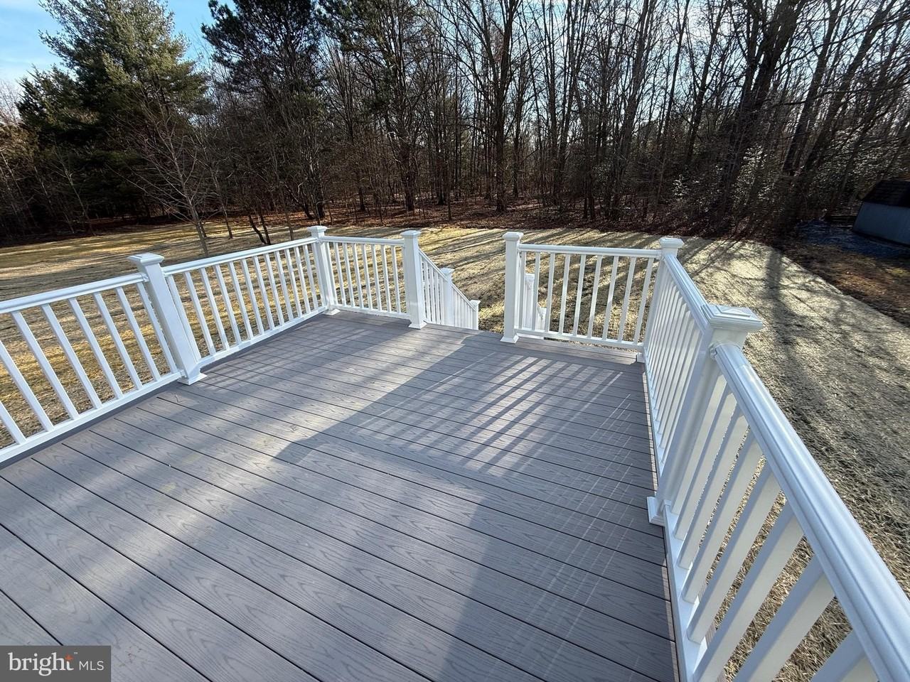 116 Isabella Dr - Photo 3 of 28