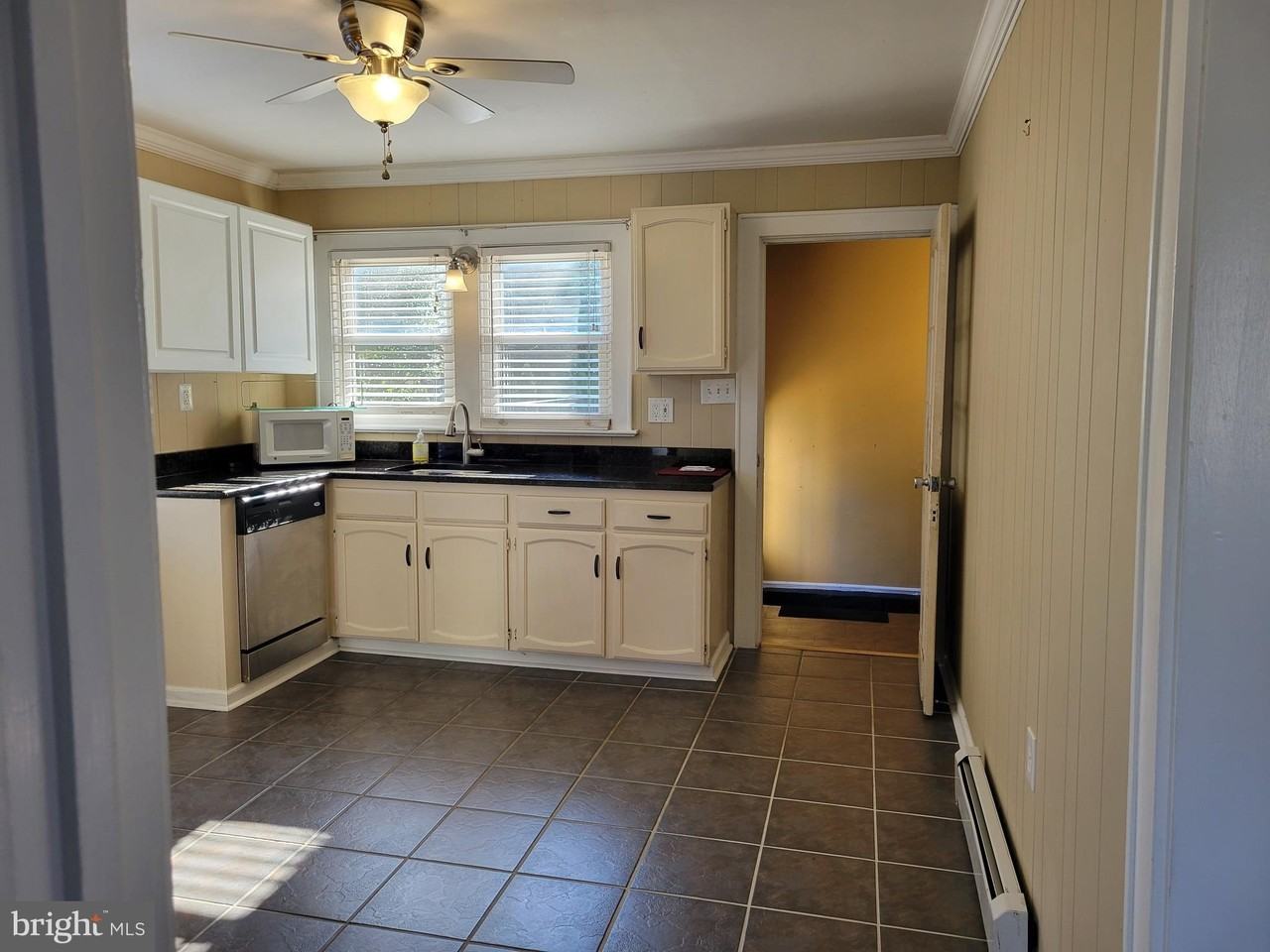 11 Zieglers Ln - Photo 5 of 20